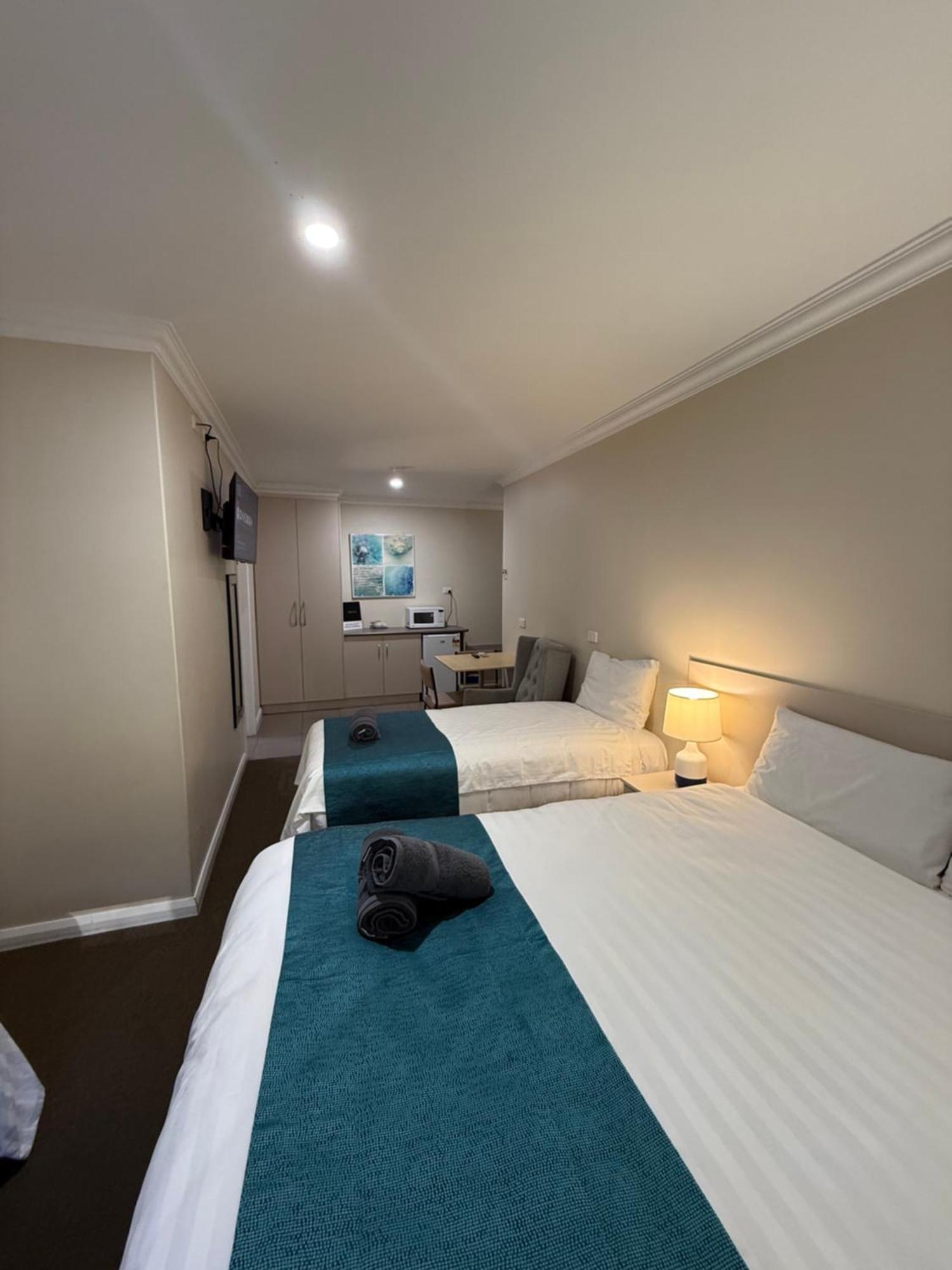 Mia Motel Гриффит Экстерьер фото